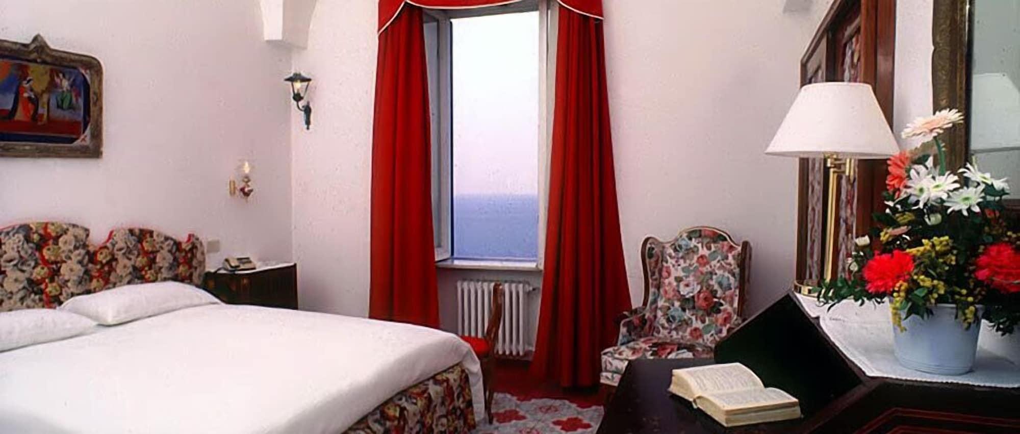 Hotel Luna Convento Amalfi Room photo